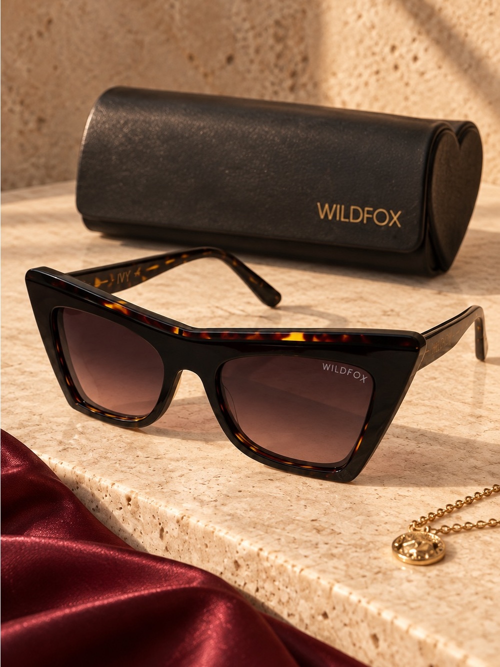 Wildfox Ivy Rare Oversized Cat Eye Sunglasses Black Tortoise Gradient Case